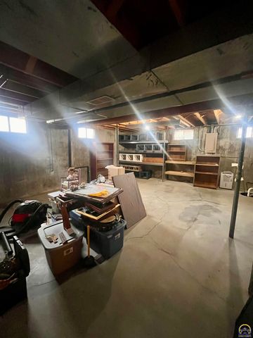 1227 Road J, Emporia, KS 66801