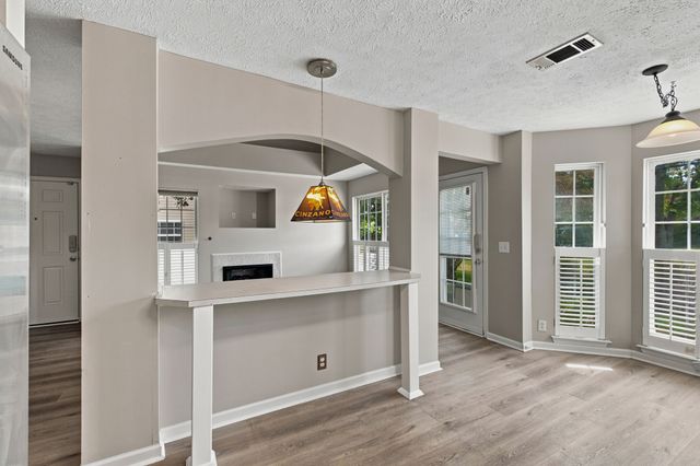 2216 Nashboro Blvd, Nashville, TN 37217