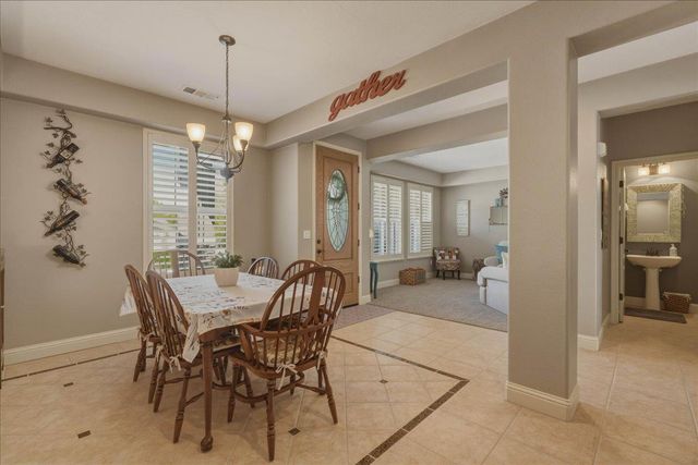 820 Kentfield Ct, Shingle Springs, CA 95682