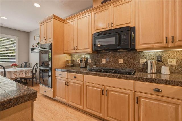 820 Kentfield Ct, Shingle Springs, CA 95682