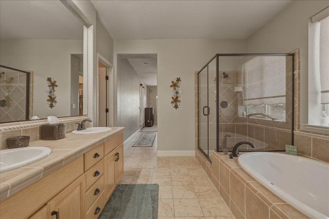 820 Kentfield Ct, Shingle Springs, CA 95682