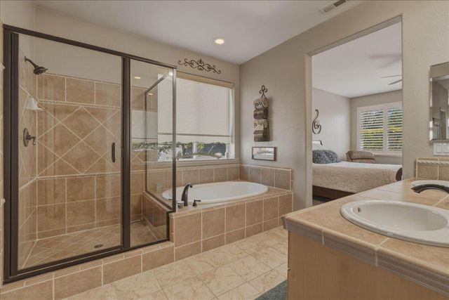 820 Kentfield Ct, Shingle Springs, CA 95682