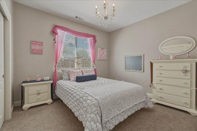 820 Kentfield Ct, Shingle Springs, CA 95682