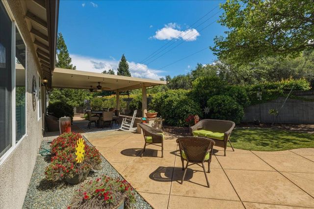 820 Kentfield Ct, Shingle Springs, CA 95682