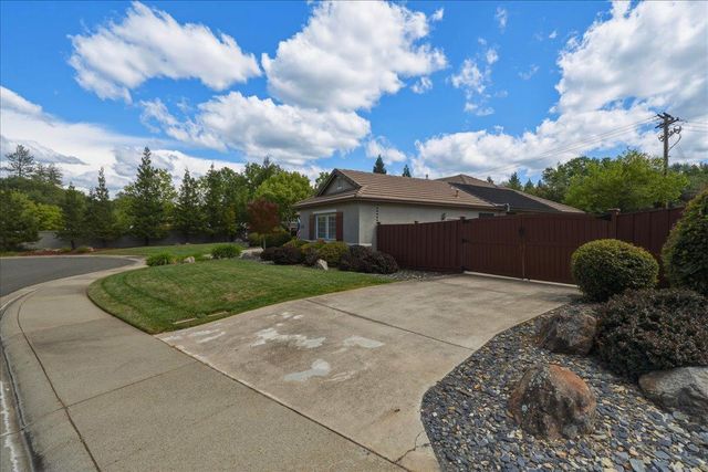 820 Kentfield Ct, Shingle Springs, CA 95682