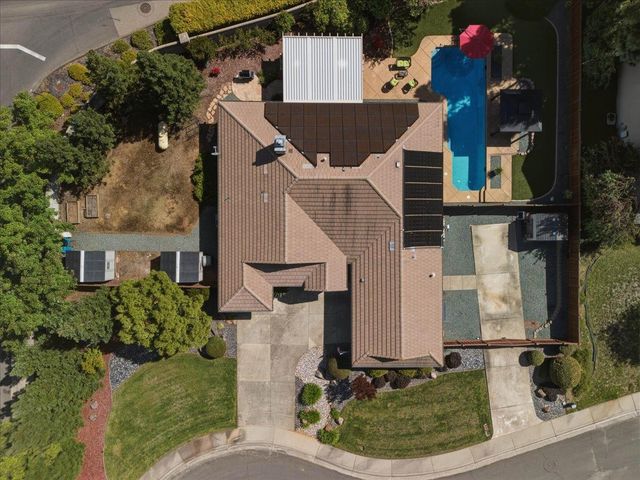 820 Kentfield Ct, Shingle Springs, CA 95682