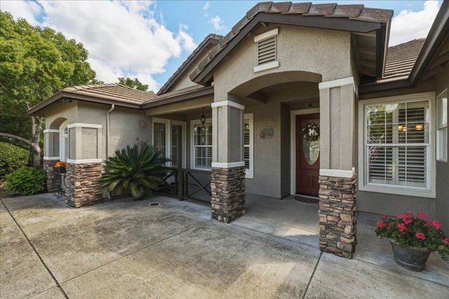 820 Kentfield Ct, Shingle Springs, CA 95682