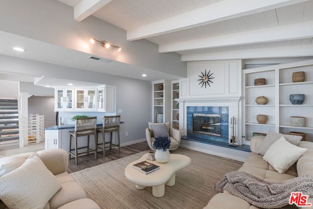 1448 Nathan Lane, Ventura, CA 93001