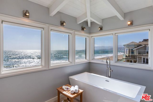 1448 Nathan Lane, Ventura, CA 93001