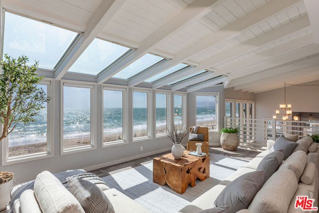 1448 Nathan Lane, Ventura, CA 93001