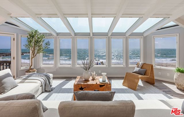 1448 Nathan Lane, Ventura, CA 93001