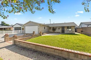 995 Post Road, Costa Mesa, CA 92626