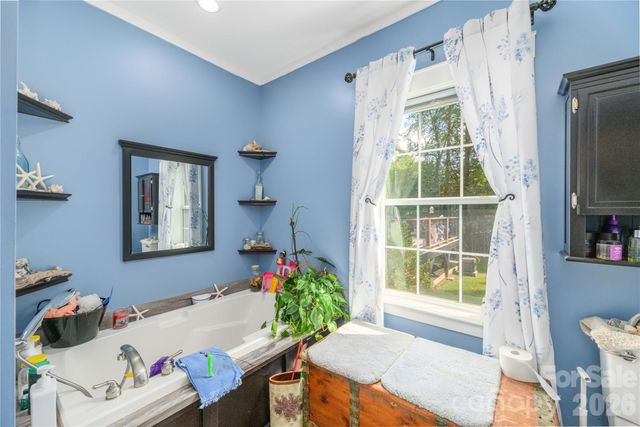 212 W Sunset Ridge Drive, Etowah, NC 28729