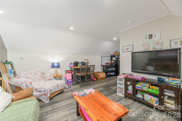 212 W Sunset Ridge Drive, Etowah, NC 28729