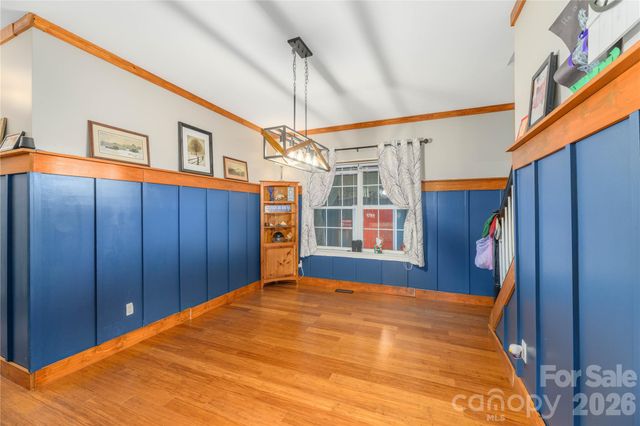212 W Sunset Ridge Drive, Etowah, NC 28729