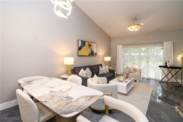 3540 Avion Woods CT 402, Naples, FL 34104