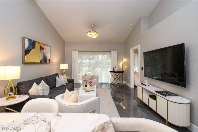 3540 Avion Woods CT 402, Naples, FL 34104