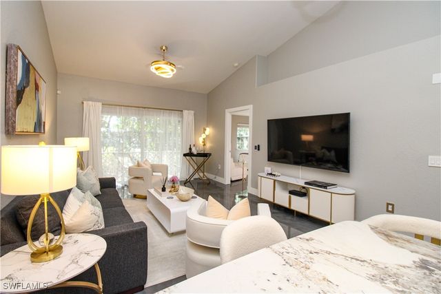 3540 Avion Woods CT 402, Naples, FL 34104