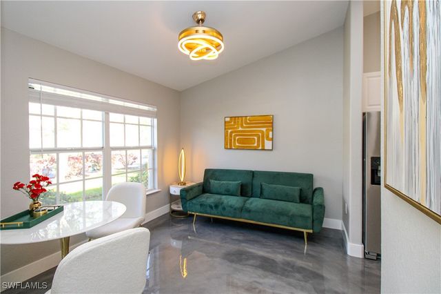 3540 Avion Woods CT 402, Naples, FL 34104