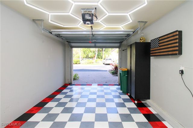 3540 Avion Woods CT 402, Naples, FL 34104