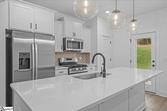 413 W Parima Court, Spartanburg, SC 29301