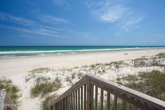 516 Ocean Drive, N Topsail Beach, NC 28460