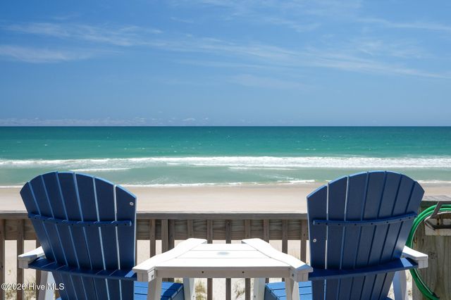 516 Ocean Drive, N Topsail Beach, NC 28460