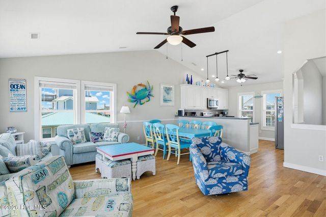 516 Ocean Drive, N Topsail Beach, NC 28460