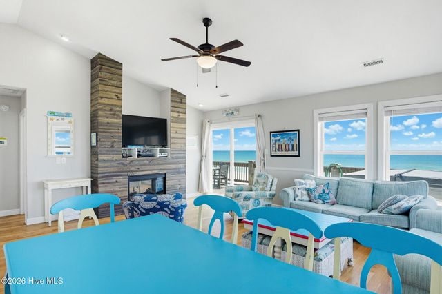 516 Ocean Drive, N Topsail Beach, NC 28460