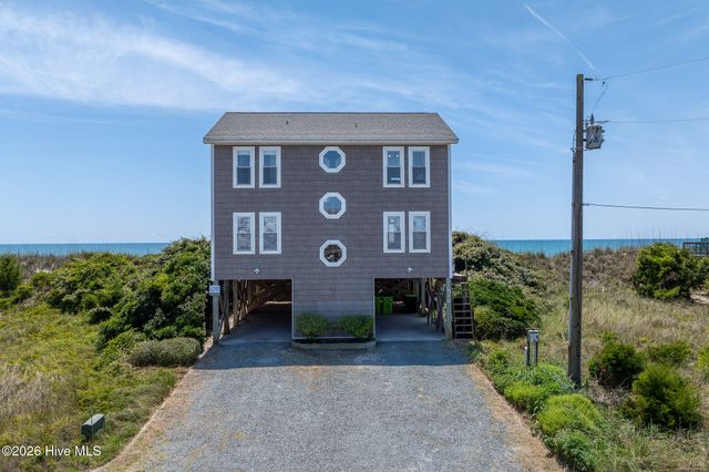 516 Ocean Drive, N Topsail Beach, NC 28460