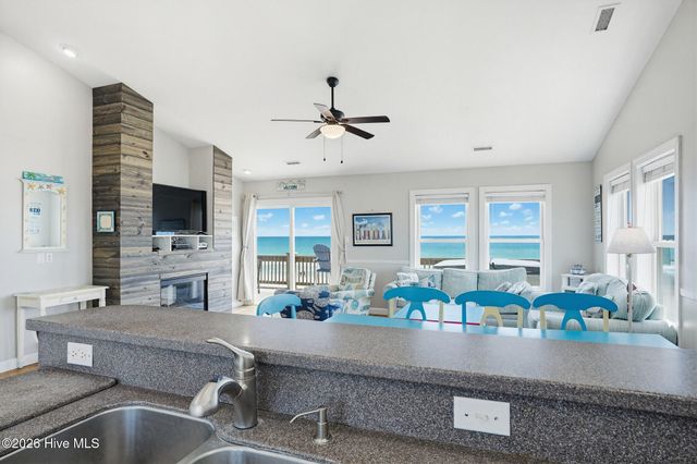 516 Ocean Drive, N Topsail Beach, NC 28460