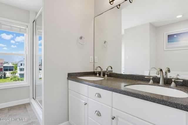 516 Ocean Drive, N Topsail Beach, NC 28460