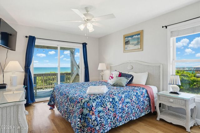 516 Ocean Drive, N Topsail Beach, NC 28460