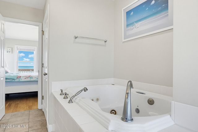 516 Ocean Drive, N Topsail Beach, NC 28460