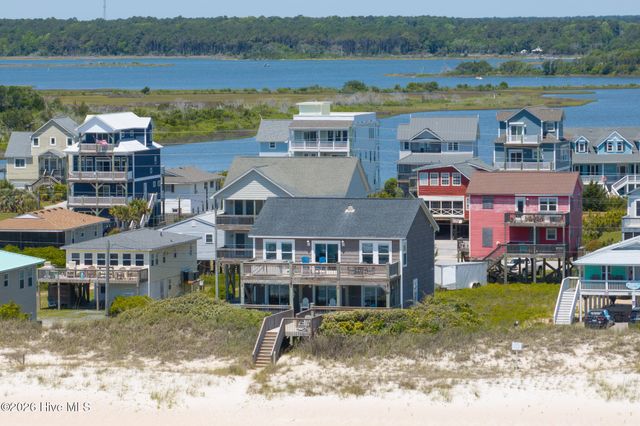 516 Ocean Drive, N Topsail Beach, NC 28460