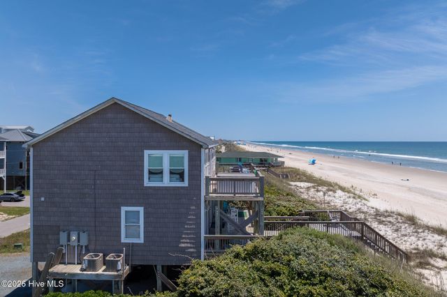 516 Ocean Drive, N Topsail Beach, NC 28460