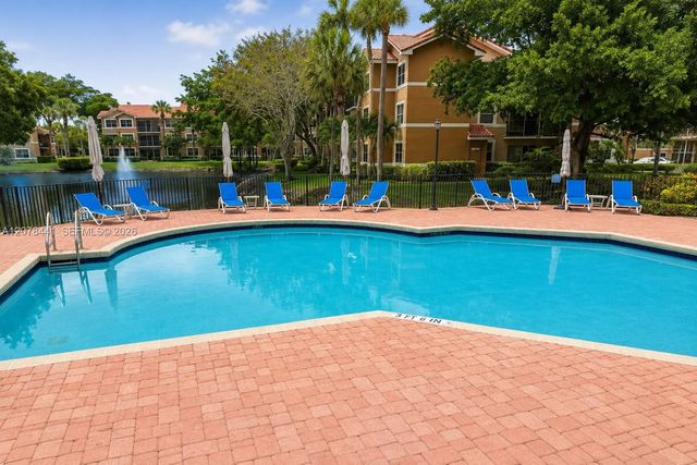 8821 Wiles Road 304, Coral Springs, FL 33067