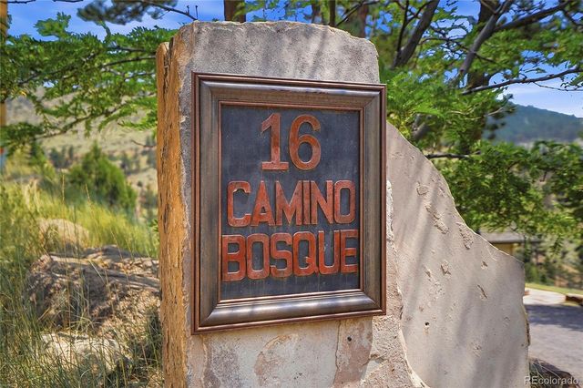 16 Camino Bosque, Boulder, CO 80302