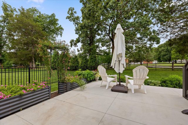 9288 White Ash Drive, Ooltewah, TN 37363