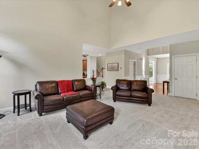 11958 Chevis Court, Charlotte, NC 28277