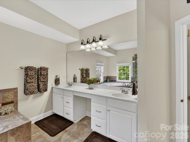 11958 Chevis Court, Charlotte, NC 28277