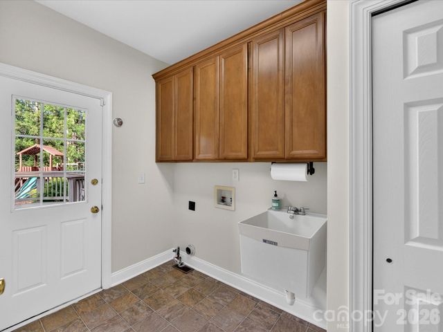 11958 Chevis Court, Charlotte, NC 28277