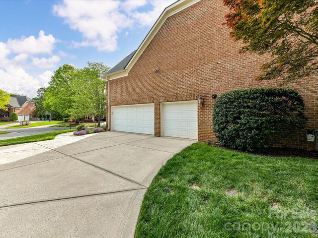 11958 Chevis Court, Charlotte, NC 28277