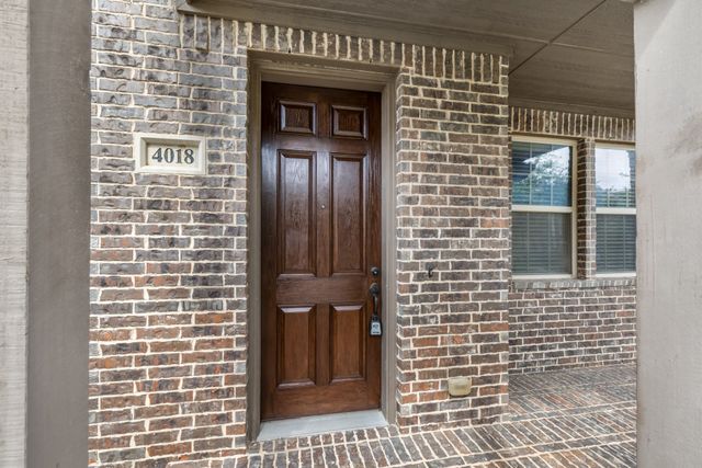 4018 Cascade Sky Drive, Arlington, TX 76005