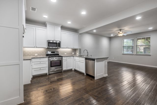 4018 Cascade Sky Drive, Arlington, TX 76005