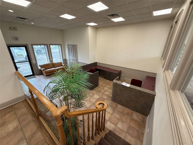 480 Brown Ct, Oceanside, NY 11572