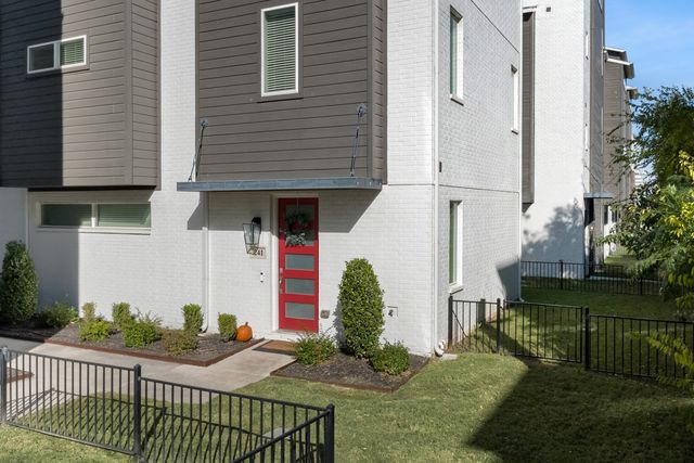 241 Wimberly Street, Fort Worth, TX 76107