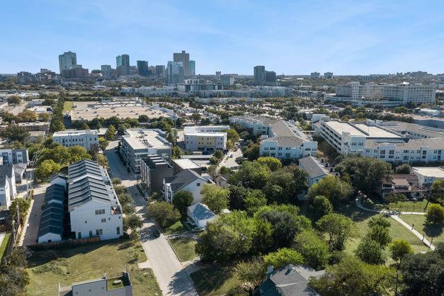 241 Wimberly Street, Fort Worth, TX 76107