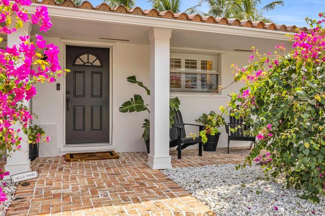 366 ELM Avenue, Tequesta, FL 33469