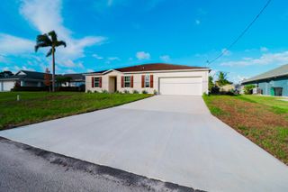 2061 SE Mantua Street, Port St. Lucie, FL 34952